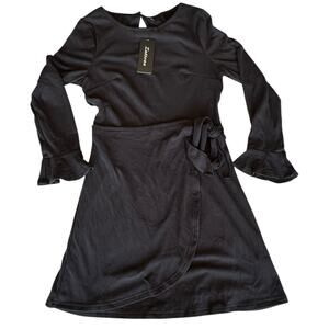 Womens Dress Size Medium Black Long Sleeve Fit and Flare